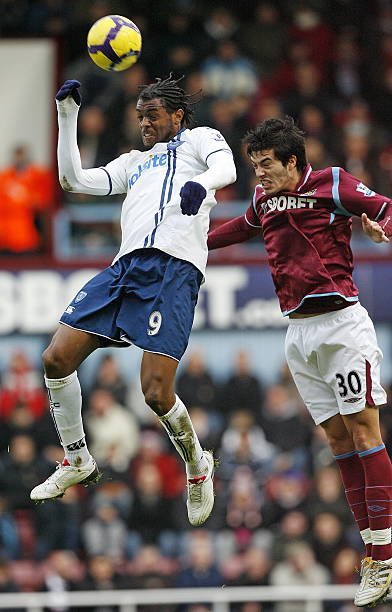 他不断通过 他不断通过